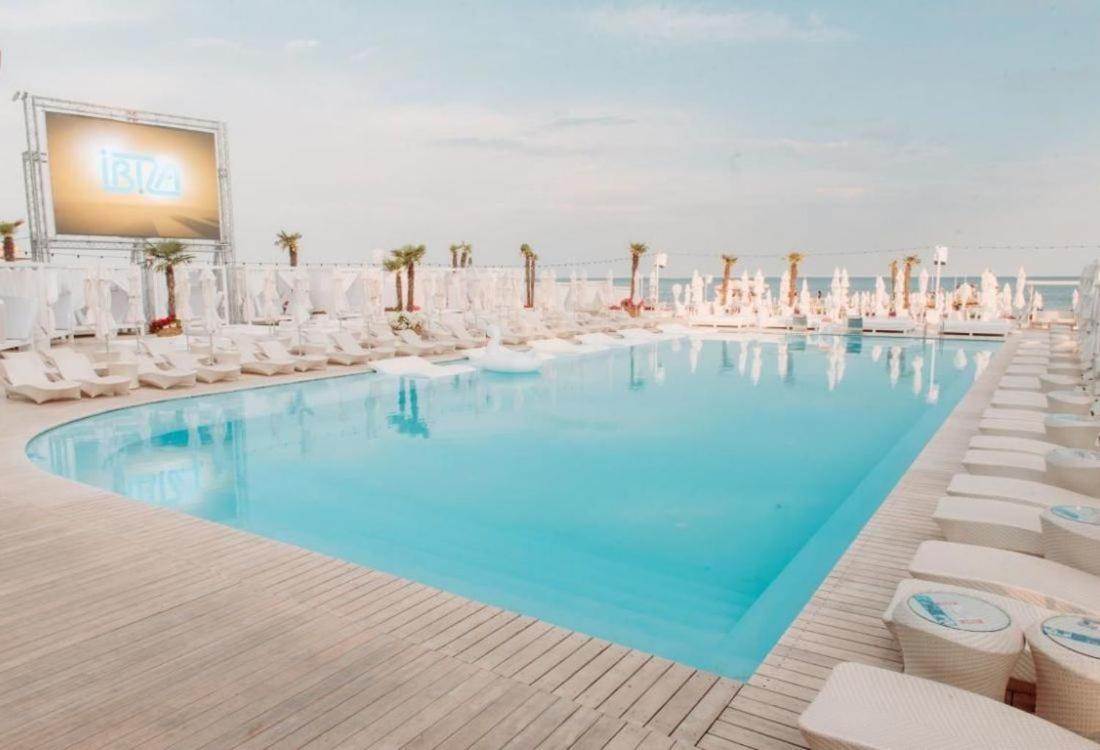 Apartments Arcadia Vip โอเดสซา ภายนอก รูปภาพ