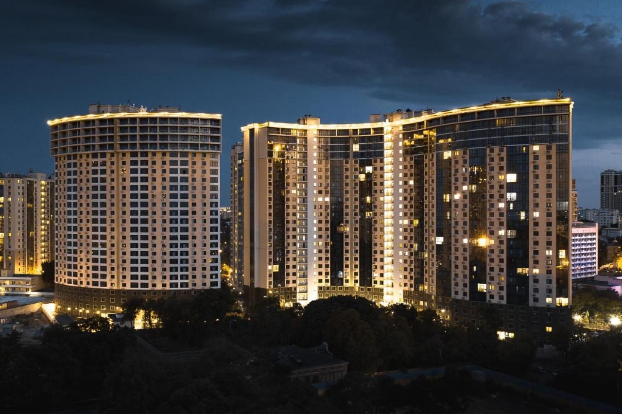Apartments Arcadia Vip โอเดสซา ภายนอก รูปภาพ